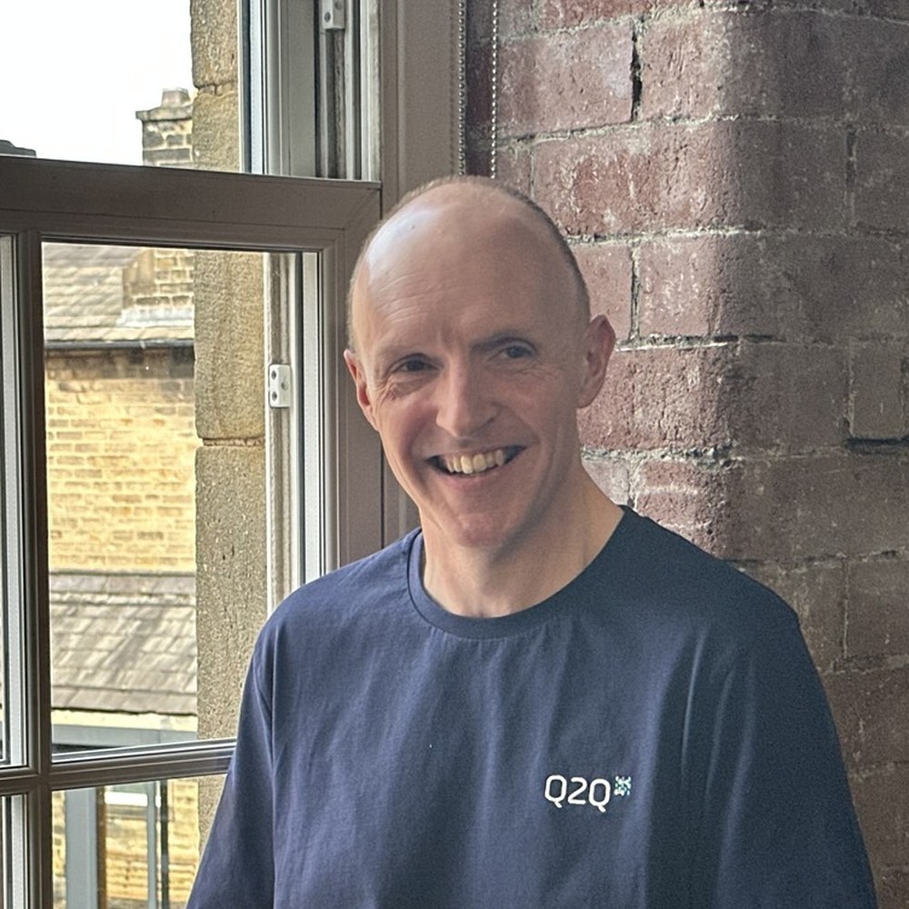 q2q-steve-robb-windowsill-square-v2 Steve Robb